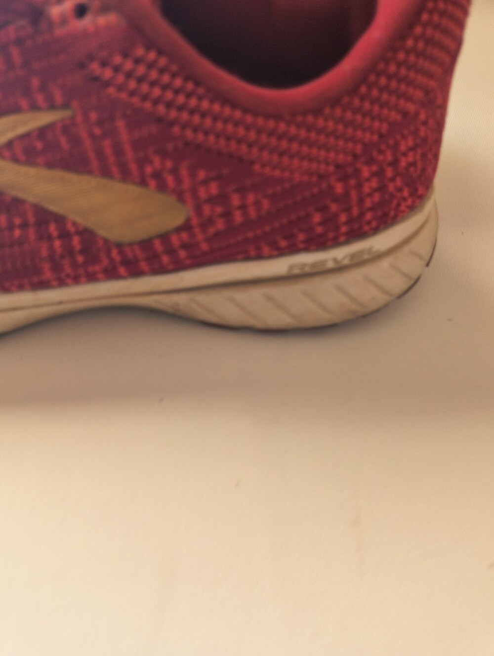 Brooks Revel 3 Running Shoes - Size 9 - Picture 7 of 10